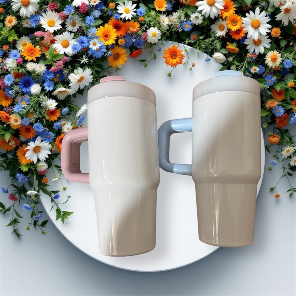 14oz tumbler with colored handle and lid